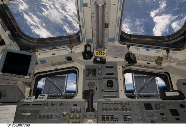 NASA image: View of the Aft FD taken during Flight Day 5