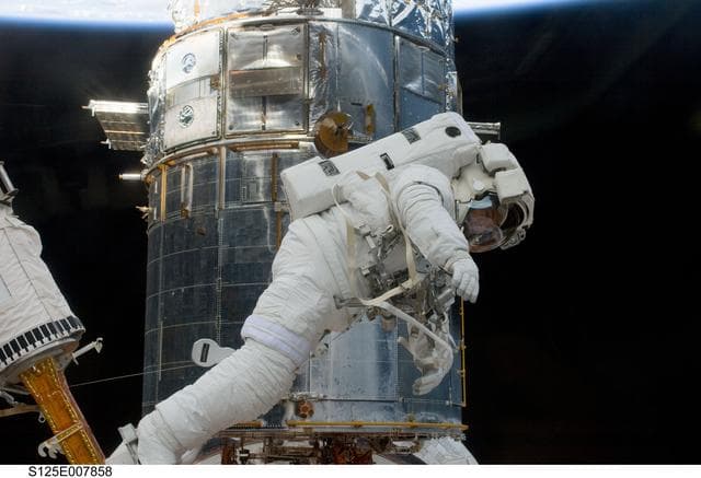NASA image: STS-125 MS5 Feustel during EVA3