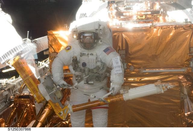 NASA image: STS-125 MS3 Grunsfeld during EVA3