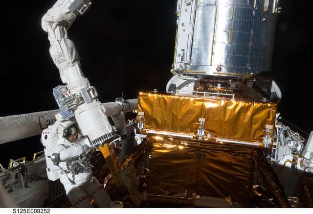 NASA image: STS-125 MS1 Good during EVA4