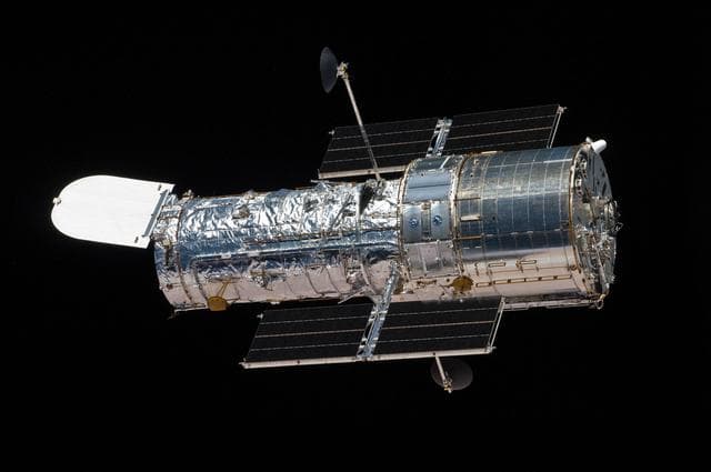 NASA image: View of the HST after being released from the Shuttle Atlantis