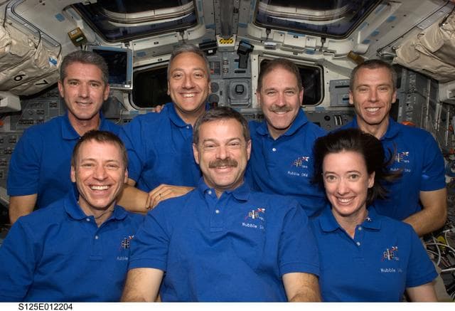 NASA image: STS-125 Crew Portrait on Atlantis' Flight Deck
