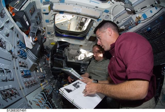NASA image: Kimbrough and Boe on aft FD