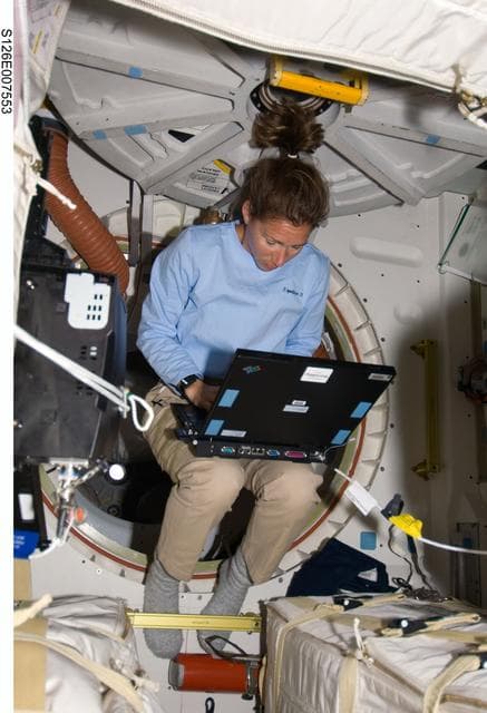 NASA image: Magnus on MDDK