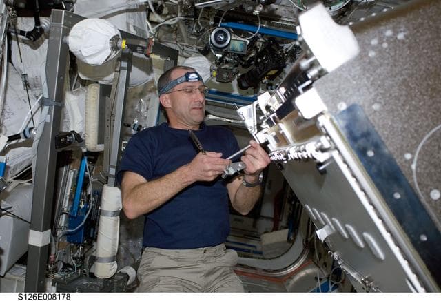 NASA image: Pettit in US Lab