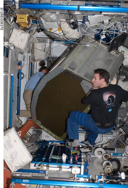 NASA image: Magnus and Chamitoff in Node 2