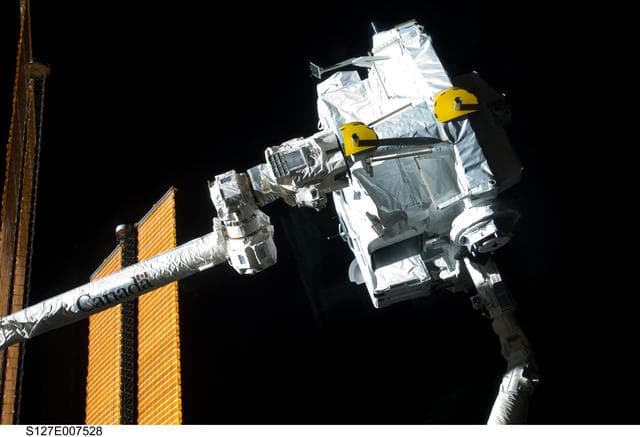 NASA image: SRMS moves JLE during Joint Operations