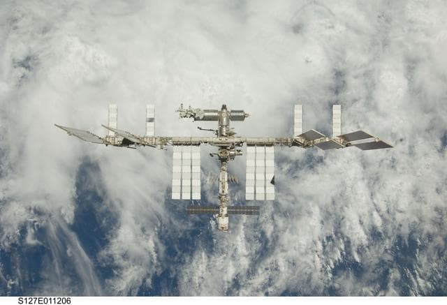 NASA image: Fly around view of the ISS by the STS-127 crew