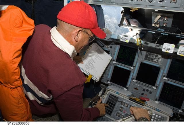NASA image: Sturckow and Ford on Flight Deck (FD) for Rendezvous OPS
