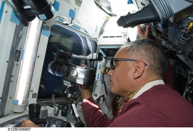 NASA image: Olivas on Flight Deck for Rendezvous OPS