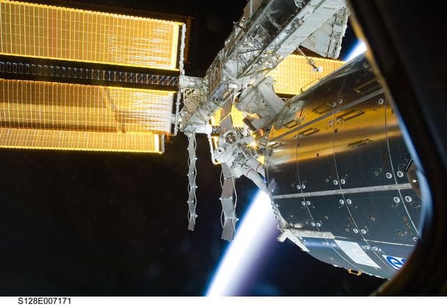 NASA image: STS-128 EVA 1