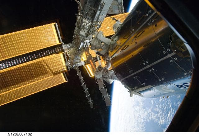 NASA image: STS-128 EVA 1