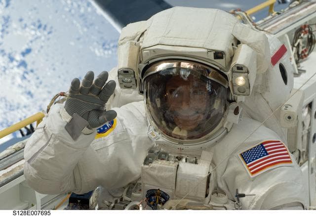 NASA image: STS-128 EVA 2