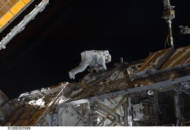 NASA image: STS-128 EVA 3
