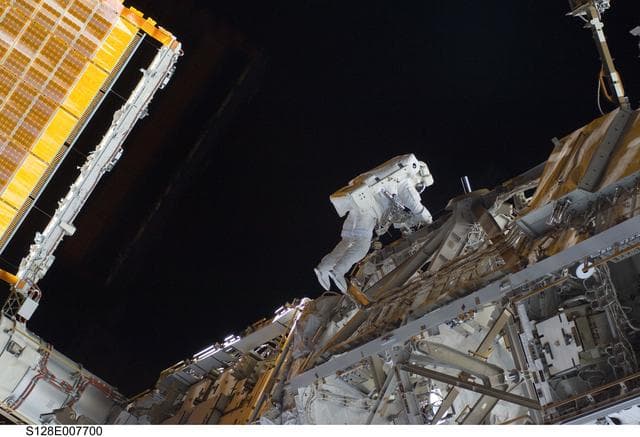 NASA image: STS-128 EVA 3