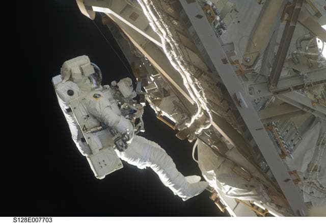 NASA image: STS-128 EVA 3