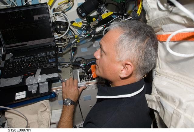 NASA image: Crew on Flight Deck (FD)