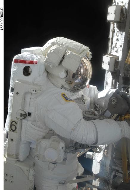 NASA image: View of STS-129 MS3 Foreman during EVA2