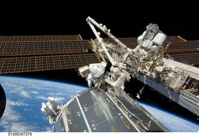 NASA image: View of STS-129 MS2 Bresnik and MS3 Foreman during EVA2