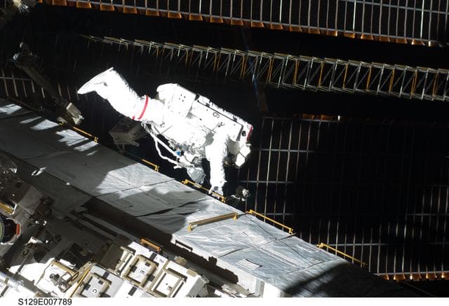 NASA image: View of STS-129 MS3 Foreman during EVA2