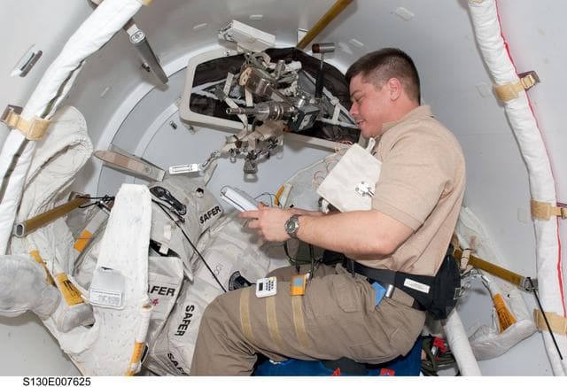 NASA image: Behnken in A/L