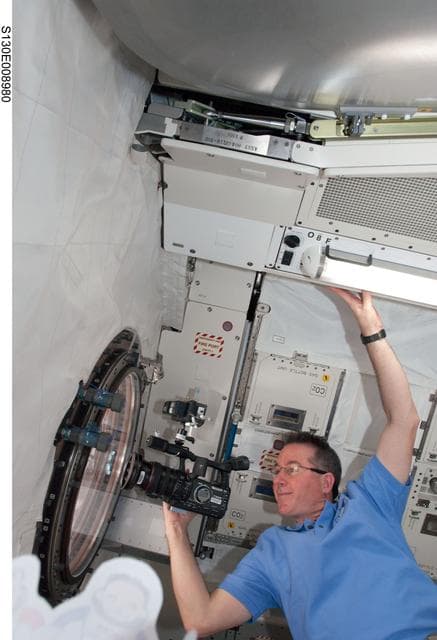 NASA image: Robinson in Kibo
