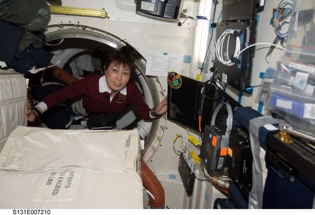 NASA image: Yamazaki on Middeck