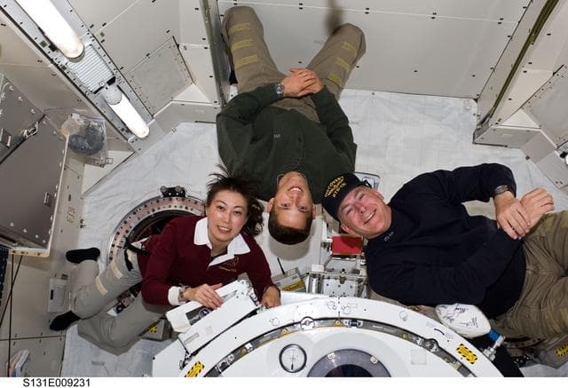 NASA image: Yamazaki, Dutton and Poindexter in JEM