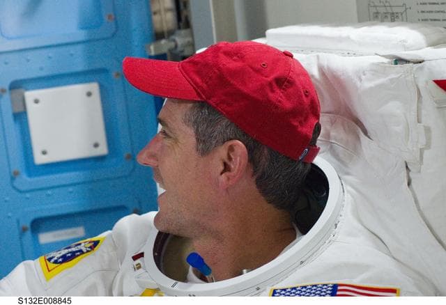 NASA image: Good in the A/L during Joint Operations