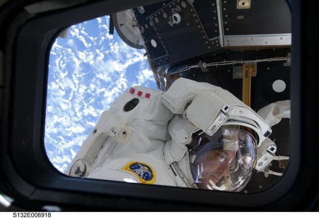 NASA image: STS-132 EVA-3