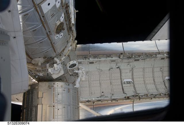 NASA image: STS-132 EVA-3