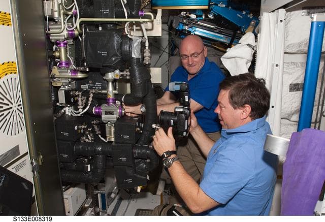 NASA image: Maintenance on CDRA AR2 rack in Node 3