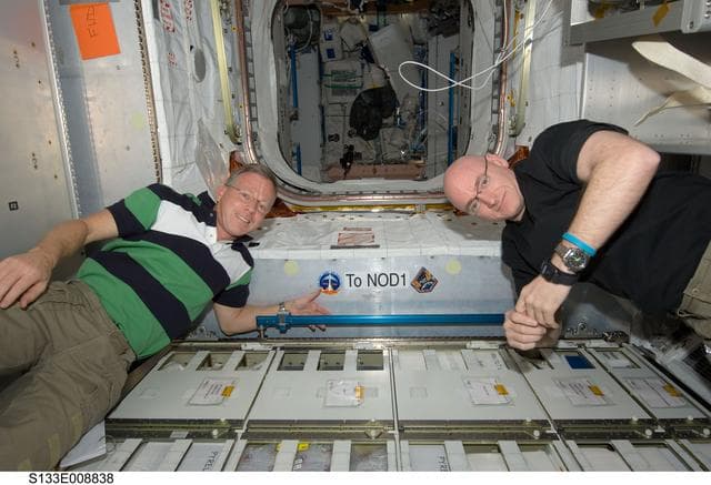 NASA image: s133e008838