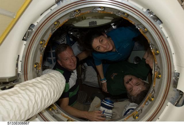 NASA image: Stott, Lindsey and Kaleri in Soyuz