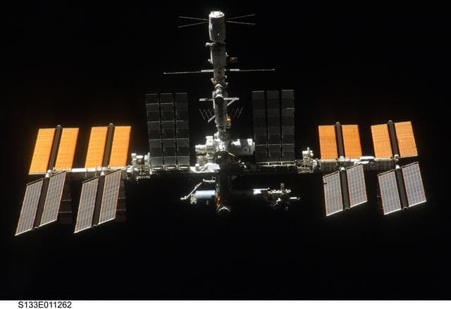 NASA image: s133e011262