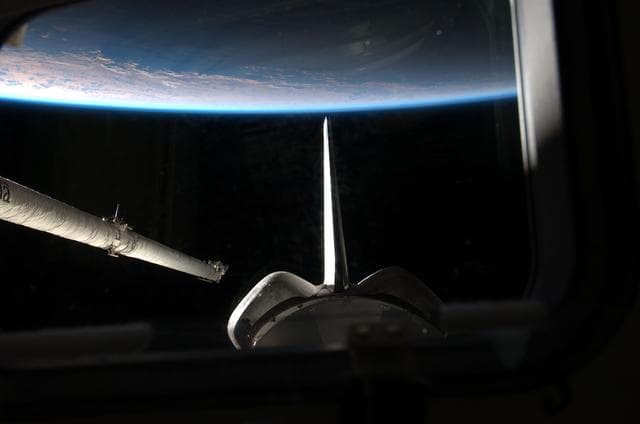 NASA image: Atlantis OMS Pods and Vertical Stabilizer