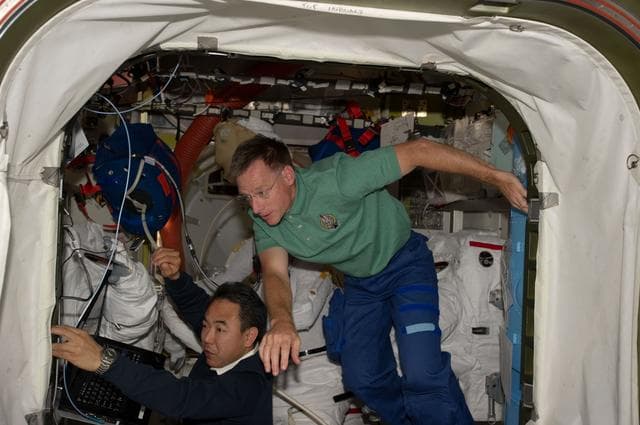 NASA image: Furukawa and Ferguson during ISLE Prebreathe in the A/L