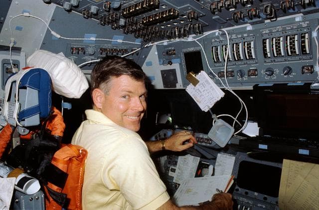 NASA image: STS-29 crew activities