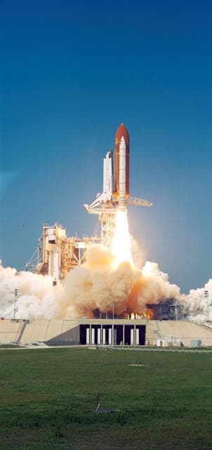 NASA image: STS-29 Discovery, Orbiter Vehicle (OV) 103, lifts off from KSC LC Pad 39B