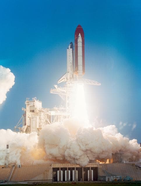 NASA image: STS-39 Discovery, Orbiter Vehicle (OV) 103, lifts off from KSC LC Pad 39A