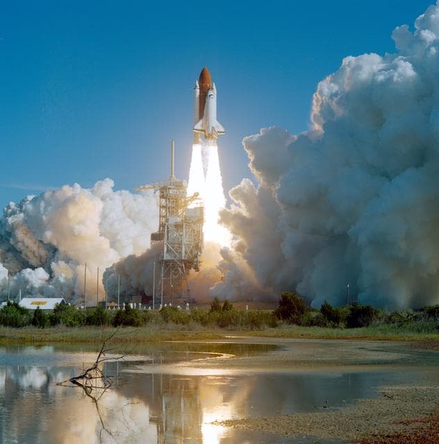 NASA image: STS-42 Discovery, Orbiter Vehicle (OV) 103, lifts off from KSC LC Pad