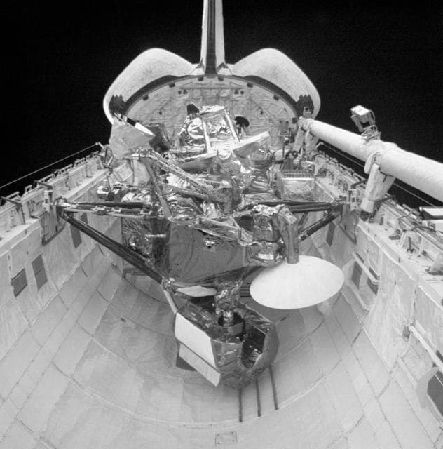 NASA image: s48-e-013