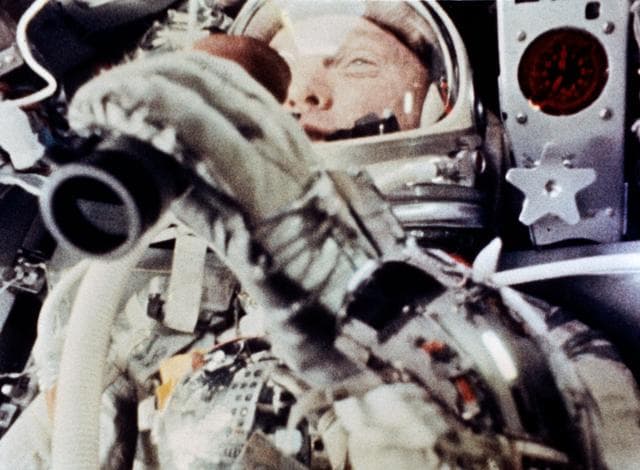 NASA image: CAMERA -"FRIENDSHIP 7" - PHOTOGRAPHS ASTRONAUT GLENN, JOHN - MERCURY-ATLAS (MA)-6
