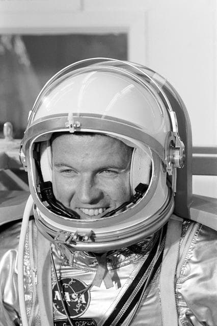 NASA image: ASTRONAUT COOPER, GORDON L., JR. - PRELAUNCH WEIGHT & BALANCE FLIGHT TESTS - MERCURY-ATLAS (MA)-9