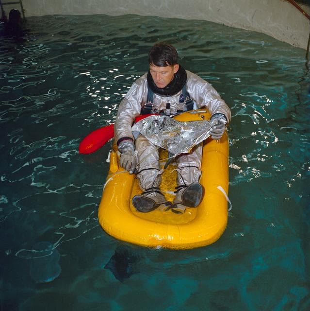 NASA image: WATER EGRESS - TRAINING - ELLINGTON AFB (EAFB), TX