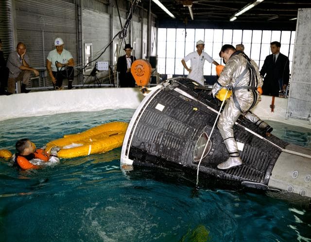 NASA image: EGRESS - ASTRONAUT JOHN W. YOUNG - TRAINING - ELLINGTON AFB (EAFB), TX