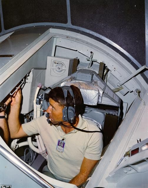 NASA image: ASTRONAUT WALTER M. SCHIRRA, JR. - TRAINING - (SIMULATOR)