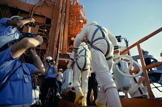 NASA image: WALK UP RAMP (BACKWARDS) (PRIME CREW) - CAPE