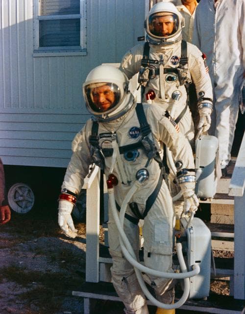 NASA image: LEAVING SUITING TRAILER (PRIME CREW) - CAPE