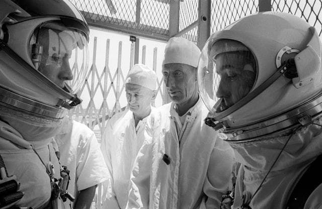 NASA image: RIDE ELEVATOR (CLOSEUP)(GT-4) - ASTRONAUT EDWARD H. WHITE II - MISC.